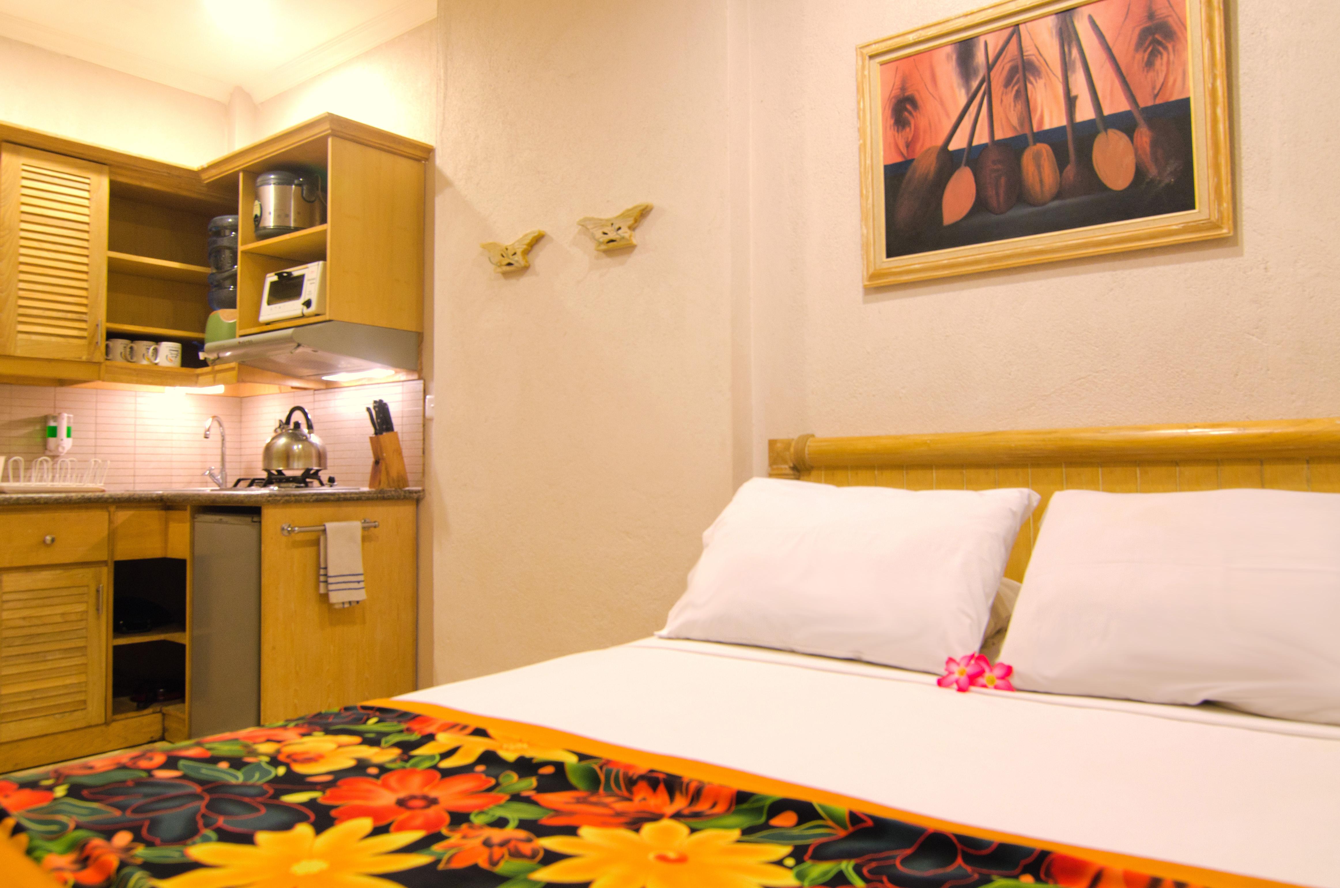Hawaii Resort Family Suites Anyer Ngoại thất bức ảnh