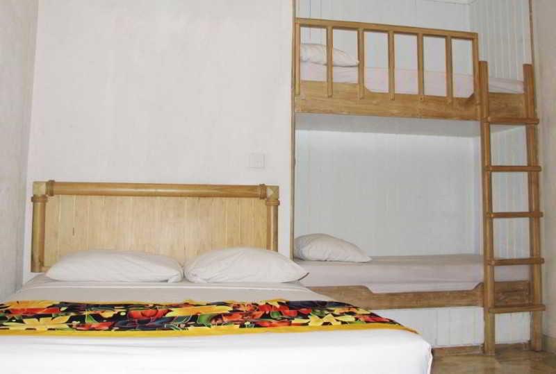 Hawaii Resort Family Suites Anyer Ngoại thất bức ảnh