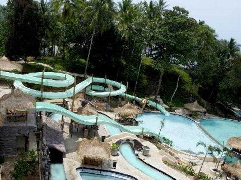 Hawaii Resort Family Suites Anyer Ngoại thất bức ảnh