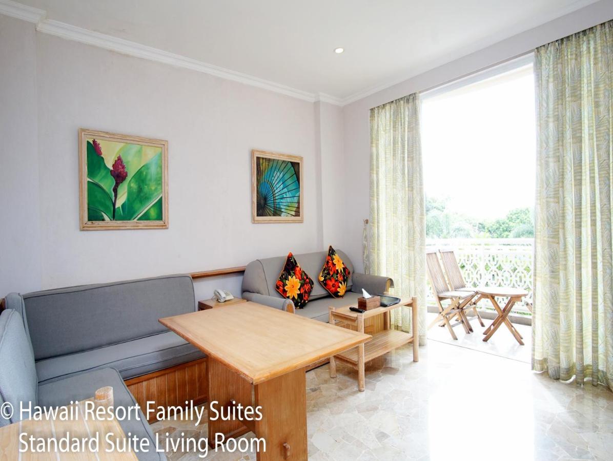 Hawaii Resort Family Suites Anyer Ngoại thất bức ảnh
