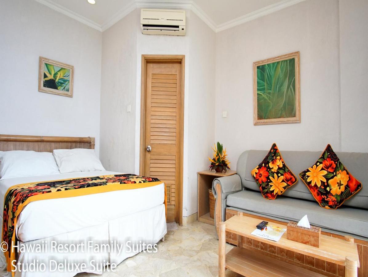 Hawaii Resort Family Suites Anyer Ngoại thất bức ảnh