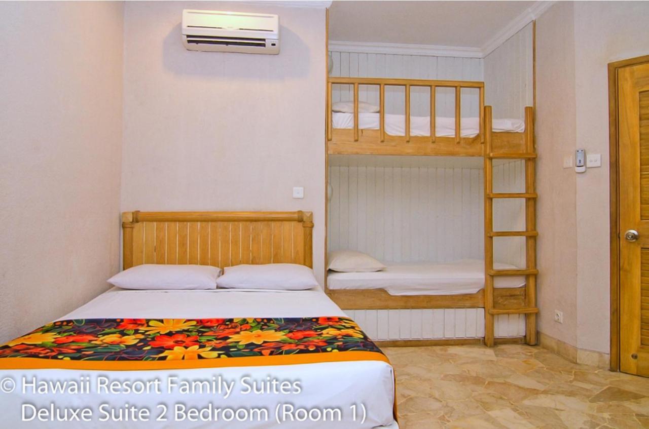 Hawaii Resort Family Suites Anyer Ngoại thất bức ảnh